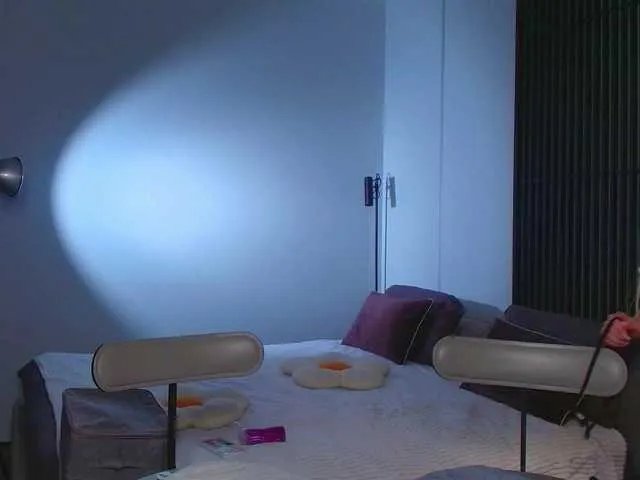 AlexisGrays on BongaCams