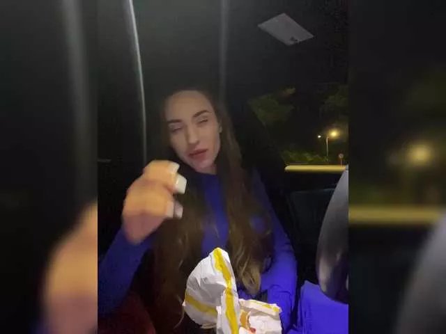 IzabellaOne on BongaCams