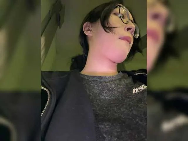 kisik258 — watch my videos in public places on my profile. even more content on instagram: Aya_Misaqa