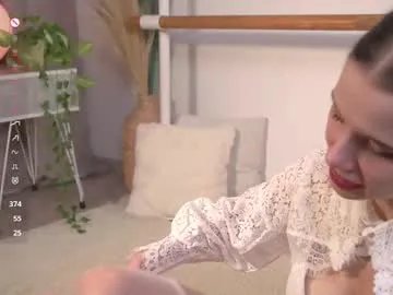 happynewdear on Chaturbate