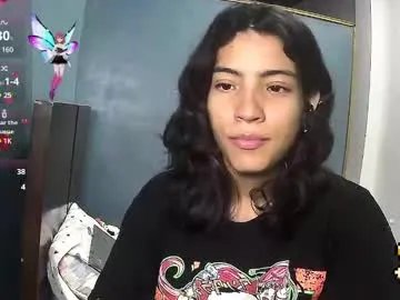 helia_n_amy on Chaturbate