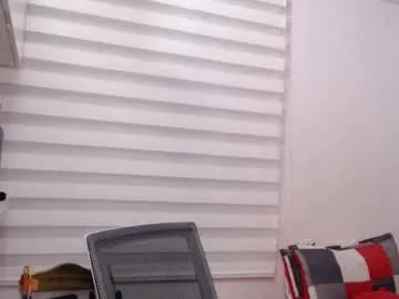 jane_r — SQUADS [29 tokens left] #natural #teen #feet #anal #hairy