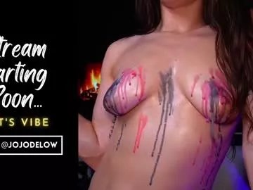 jojodelow on Chaturbate