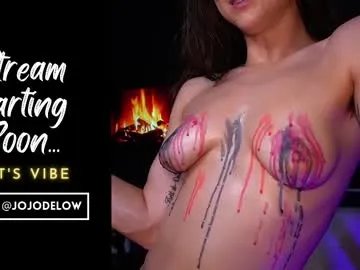 jojodelow on Chaturbate
