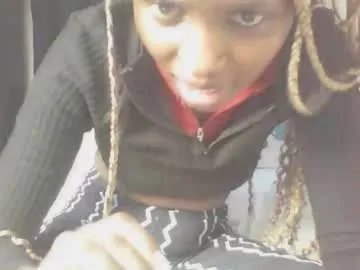 littlebunny2_ on Chaturbate