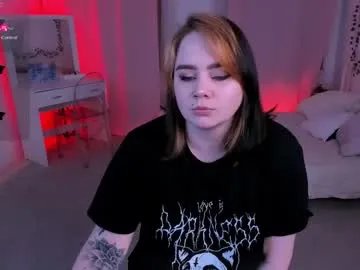 lunaali on Chaturbate