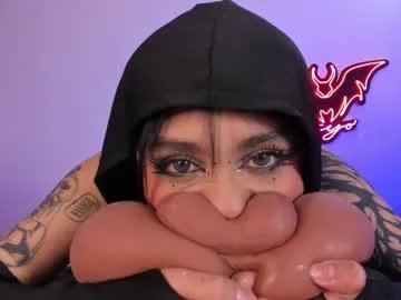 tokyo_444 —      #deepthroat #saliva #18 #bigass #anal