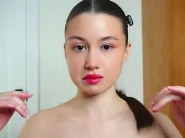 vvilly_wonka — Goal: for a good start ^^Welcome to the factoryI'm #new here and wish me luck! #asian #tease #young #18 [0 tokens remaining]