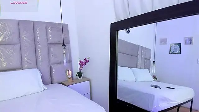 Ambar85 on StripChat