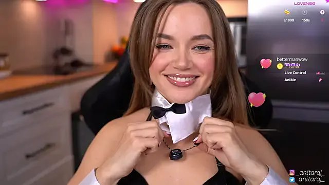 anitaraj_ on StripChat