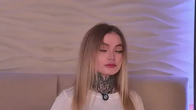 AriWild on StripChat