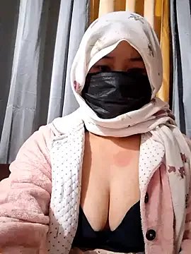 babyneetu10 — Ass show