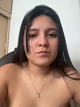 Camila_sanchez25 on StripChat