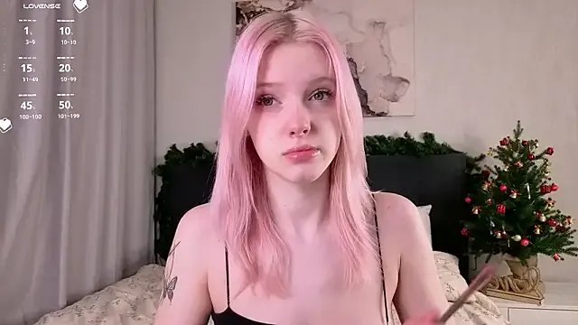 EdlaHewell — take off your shorts