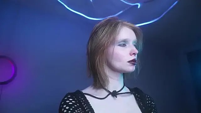 ginger_hugs on StripChat