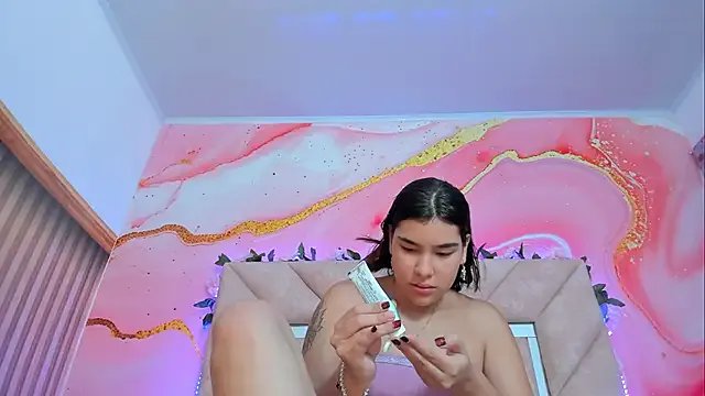 Taylor__cooper on StripChat