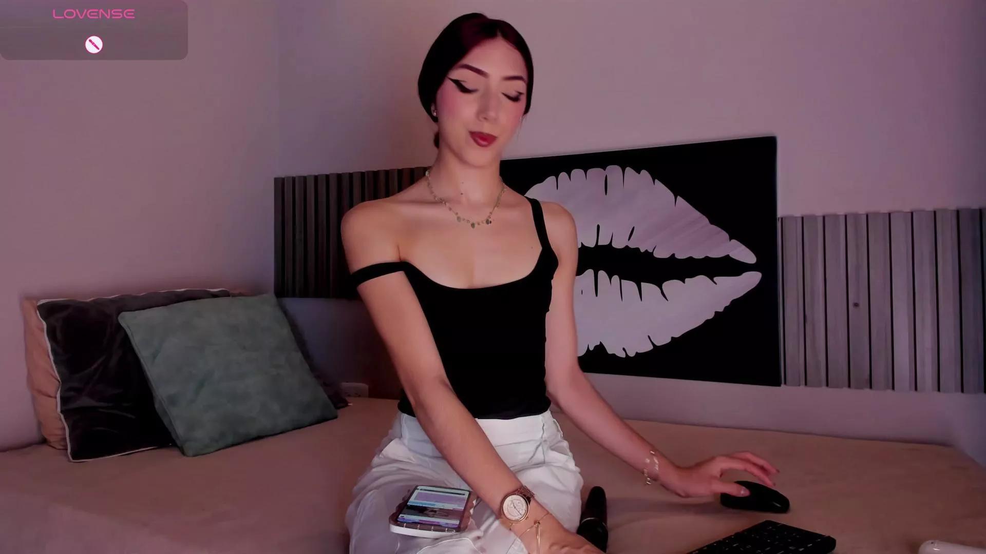 Photos of Kloe_s from Cam4 is Freechat