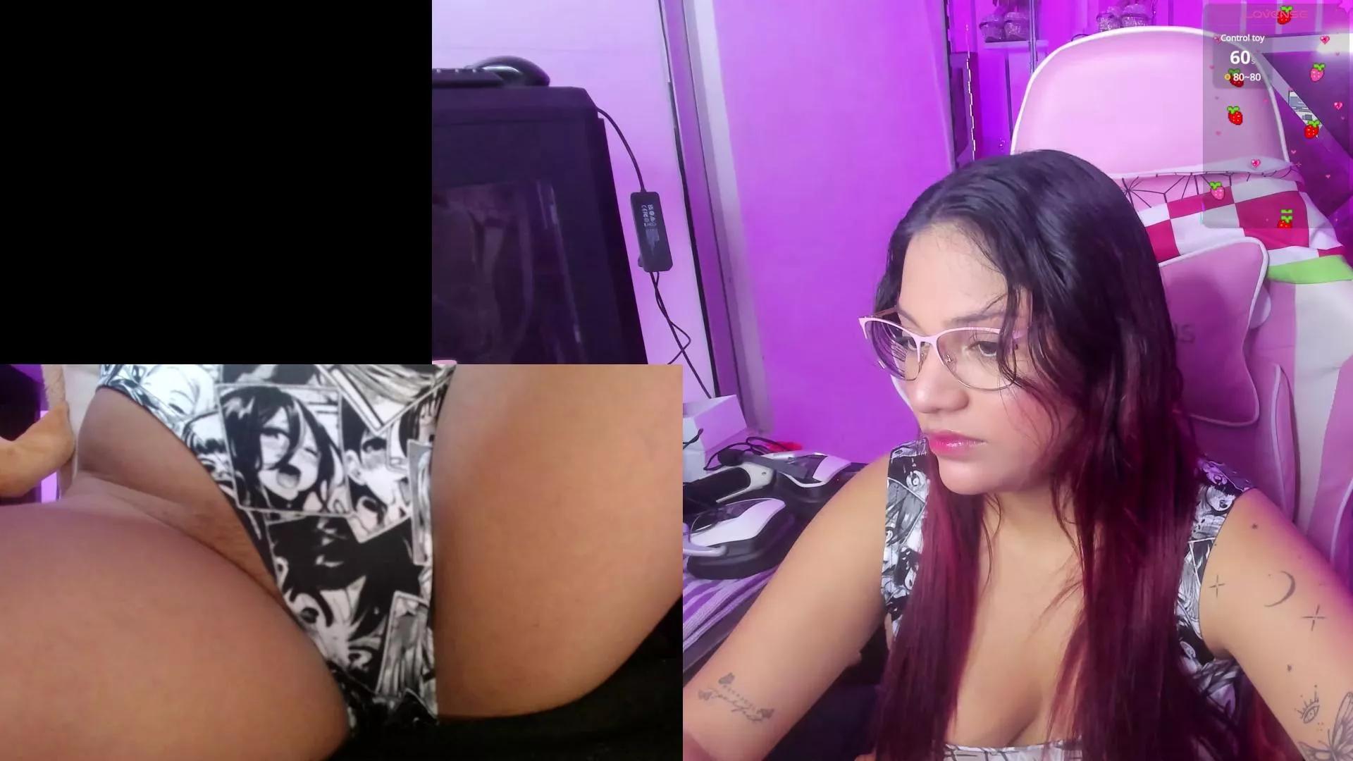 Photos of PetiteSofia from Cam4 is Freechat