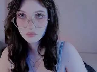Photos of elliejay1 from CamSoda is Freechat