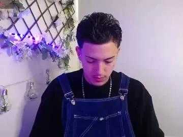 aaron_sanz_ from Chaturbate is Freechat
