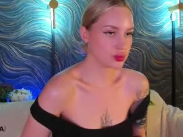 Check out our webcam shows gallery and message on a personal level with our sweet squirt cams hosts, showing off their natural physiques and sex toys.