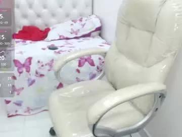 Check out our webcam shows gallery and message on a personal level with our sweet squirt cams hosts, showing off their natural physiques and sex toys.