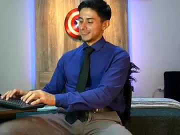 andrew_elliot from Chaturbate is Freechat