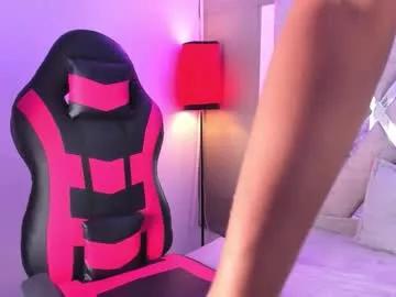 Check out our webcam shows gallery and message on a personal level with our sweet squirt cams hosts, showing off their natural physiques and sex toys.