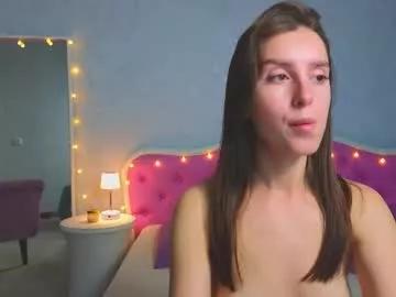 ariana_petite from Chaturbate is Freechat