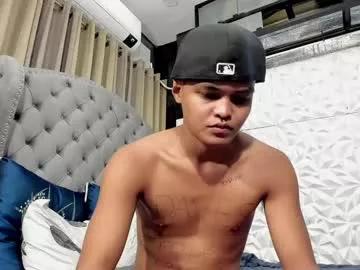 asianhugescott from Chaturbate is Freechat