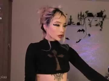 Check out our webcam shows gallery and message on a personal level with our sweet squirt cams hosts, showing off their natural physiques and sex toys.