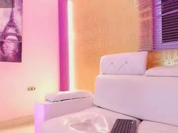 Check out our webcam shows gallery and message on a personal level with our sweet squirt cams hosts, showing off their natural physiques and sex toys.