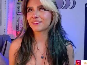 blue_kittenn from Chaturbate is Freechat