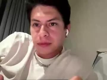 Davidroloz02 webcams show profile image 