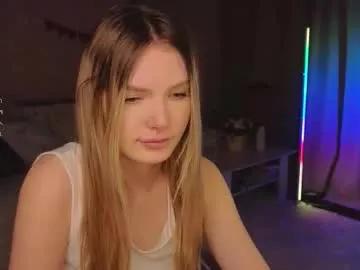 evilyn_next_door from Chaturbate is Freechat