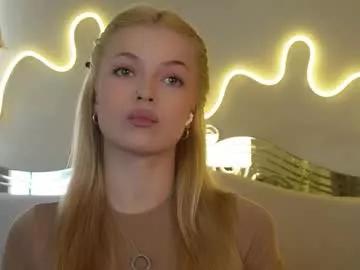 kelly_peachpiee from Chaturbate is Freechat