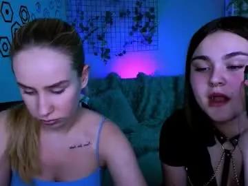 kiki_yourlove from Chaturbate is Freechat