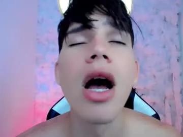 kiss_whitee from Chaturbate is Freechat