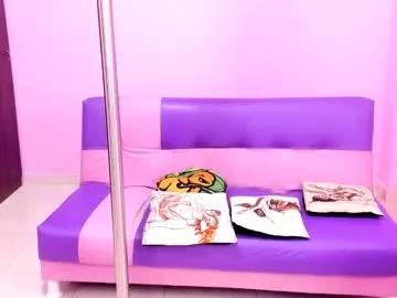 Check out our webcam shows gallery and message on a personal level with our sweet squirt cams hosts, showing off their natural physiques and sex toys.