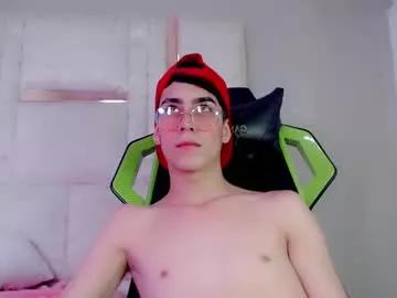 michael_twinkk from Chaturbate is Freechat