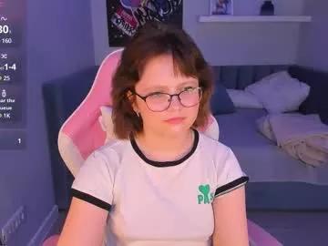nina_lunaa from Chaturbate is Freechat