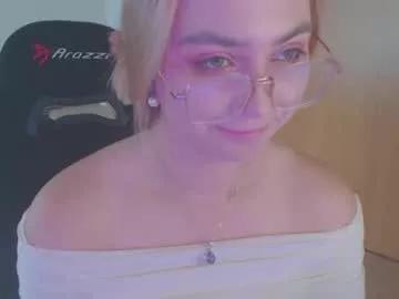 petalkiss from Chaturbate is Freechat