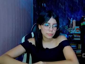 piixiie_d_oll from Chaturbate