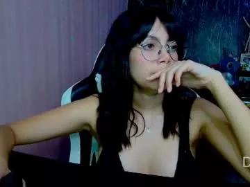 piixiie_d_oll from Chaturbate