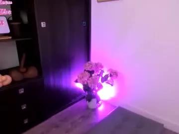 queen_liana from Chaturbate is Freechat