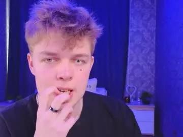 r11ze from Chaturbate