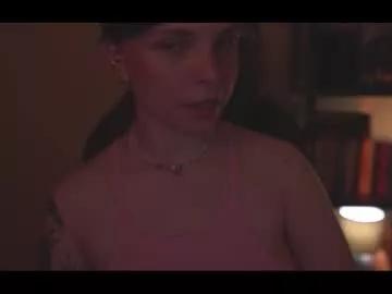 running_with_the_wolves from Chaturbate is Freechat