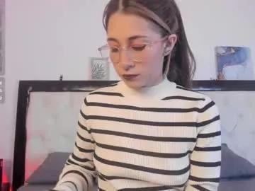 sara_roades from Chaturbate is Freechat