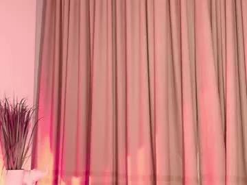 sashahazee from Chaturbate