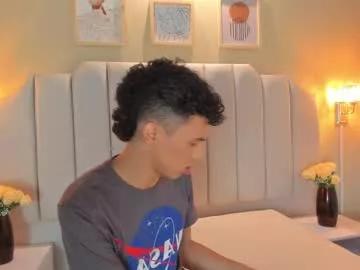 seantroyy from Chaturbate is Freechat